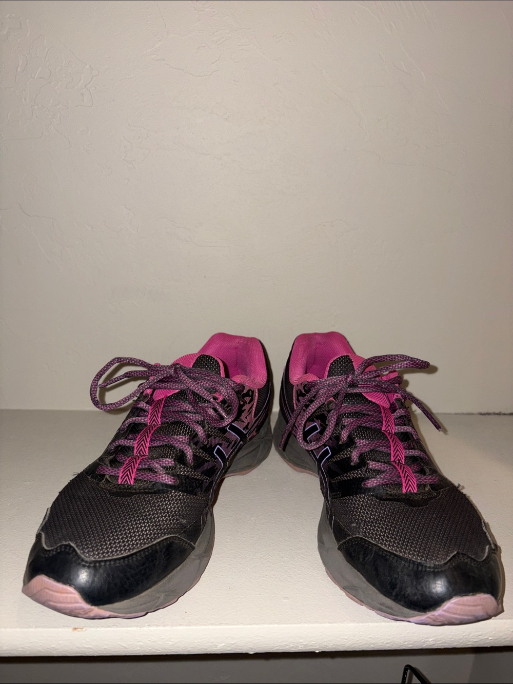 Used ASICS Gel-Sonoma 3